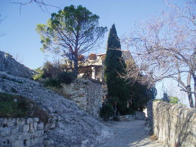 VILLAGE SUR LA CEZE VERS PONT SAINT ESPRIT